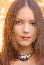  Cary Grace